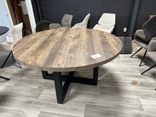 Eetkamertafel rond Albanië Rond, Espresso